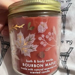Bath and body works bourdon maple 1 wick candle